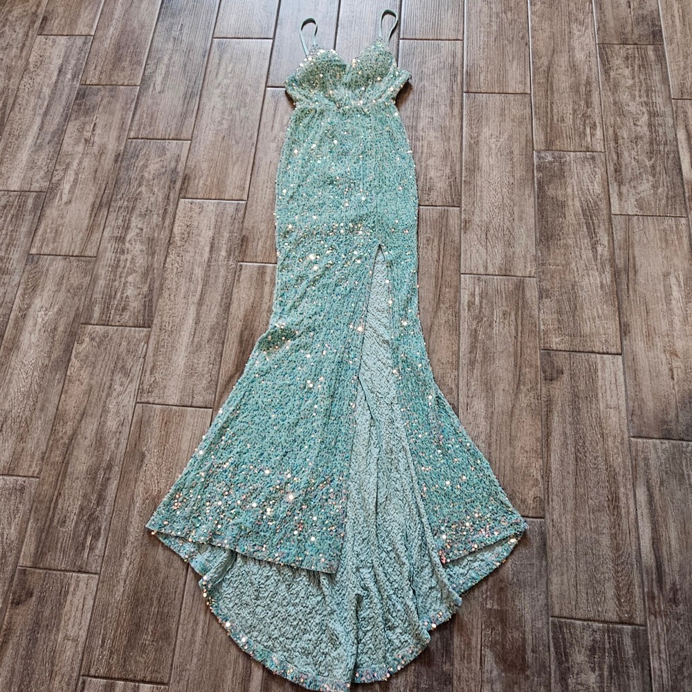 Sequin‎ Mermaid Maxi Gown Size XS Mint Lace Back High Slit Train Prom Homecoming
